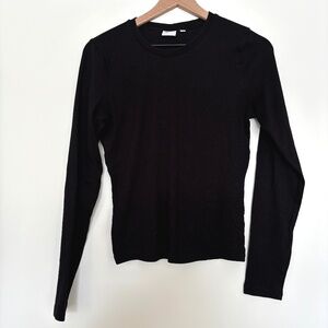 Aritzia TNA HomeStretch Rib Longsleeve Crewneck in Black